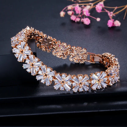 CWWZircons Women Fashion Jewelry Gorgeous Silver Color Spring Flower Cubic Zirconia Connected Tennis Bracelet for Wedding CB010