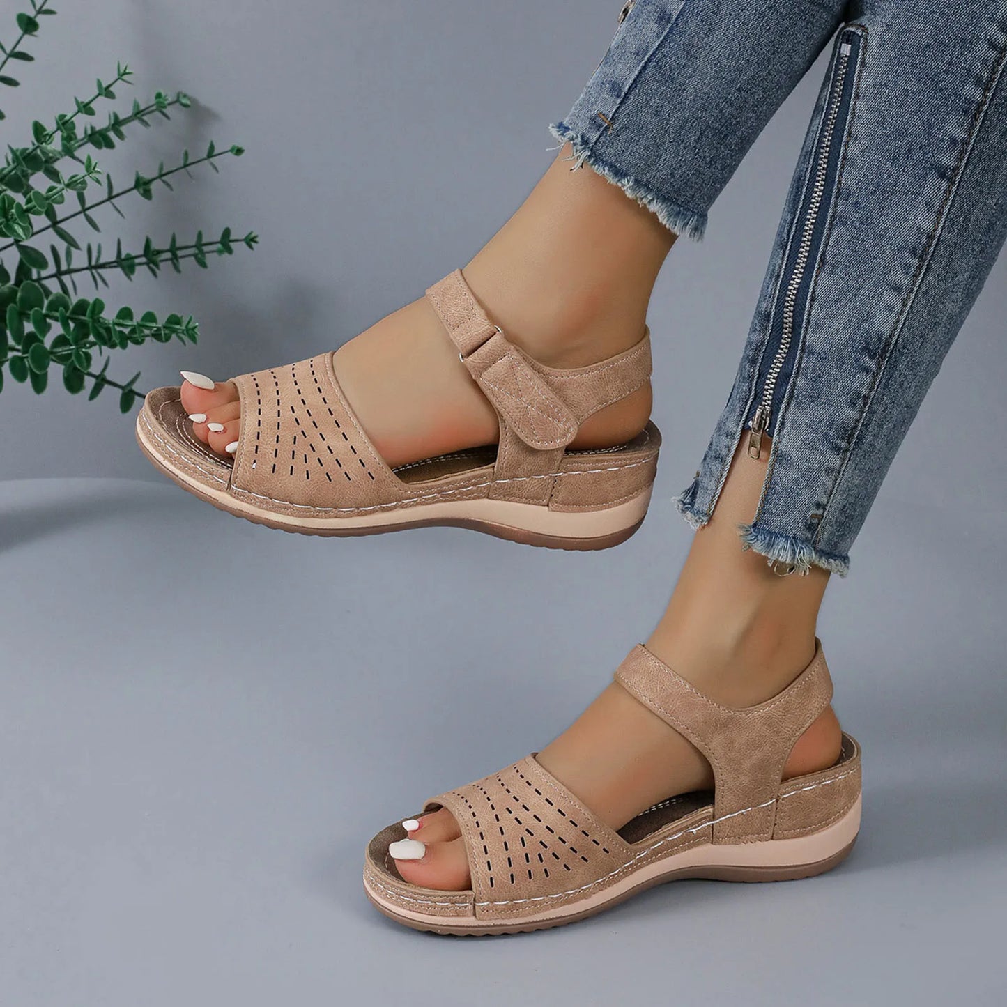 Lightweight Women's Wedges Sandals Summer Cross Strap Med Heels Sandles Woman Non-Slip Platform Gladiator Shoes Plus Size